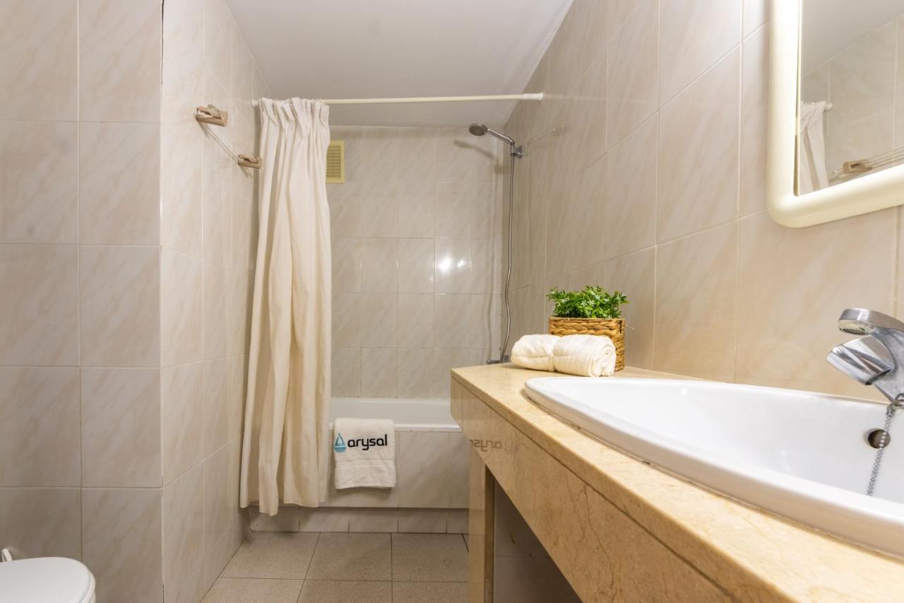 Apartamentos Varadero Arysal Salou Exterior photo