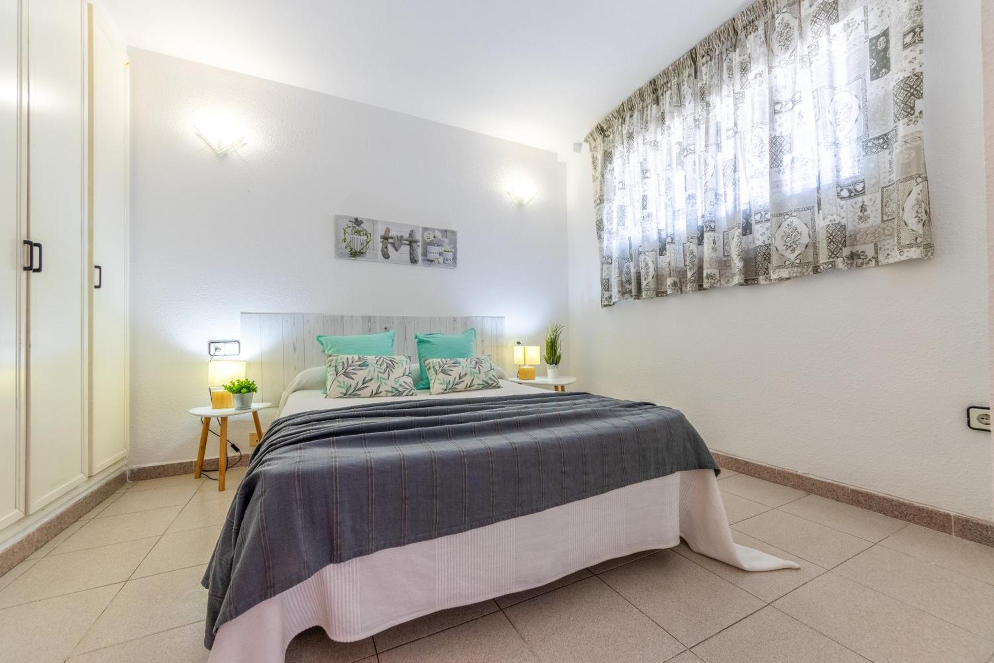 Apartamentos Varadero Arysal Salou Exterior photo